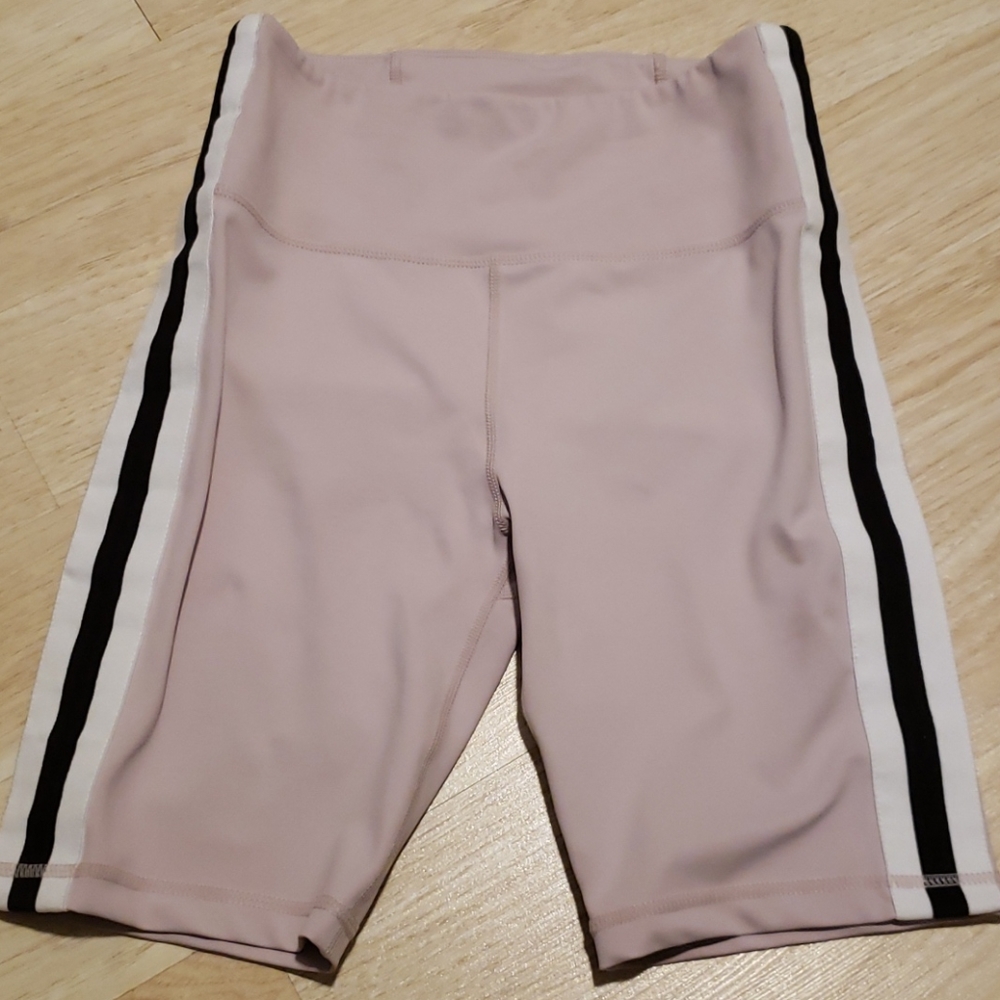 Biker shorts-All fenix Kyla shorts - Picture 3 of 8